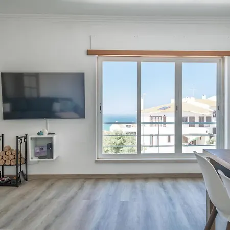 Sunset Apartment *